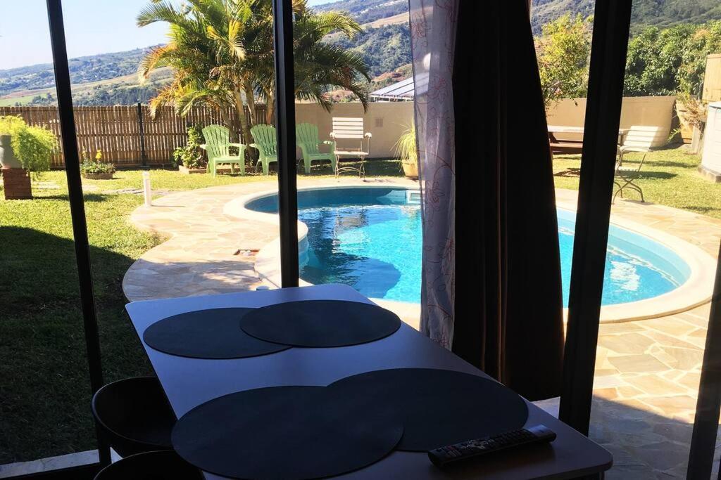 Bungalow Des Pensees Piscine Chauffee 28° Saint-Denis Luaran gambar